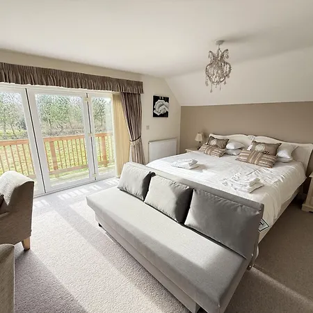Pastures View - Part Of The The Bay Village With Pool, Gym And Direct Access, Pub, Restaurant, Tennis And Meadows Walks Dom wakacyjny *