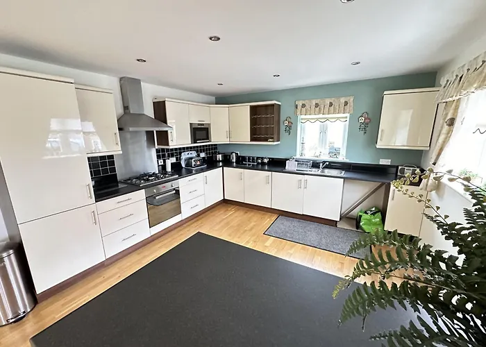 Hébergement de vacances Pastures View - Part Of The The Bay Village With Pool, Gym And Direct Access, Pub, Restaurant, Tennis And Meadows Walks *