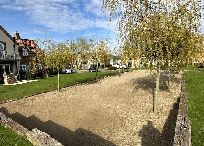 Pastures View - Part Of The The Bay Village With Pool, Gym And Direct Access, Pub, Restaurant, Tennis And Meadows Walks Filey