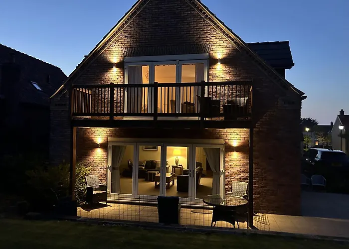 Pastures View - Part Of The The Bay Village With Pool, Gym And Direct Access, Pub, Restaurant, Tennis And Meadows Walks Filey