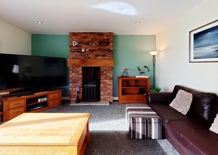 Pastures View - Part Of The The Bay Village With Pool, Gym And Direct Access, Pub, Restaurant, Tennis And Meadows Walks *