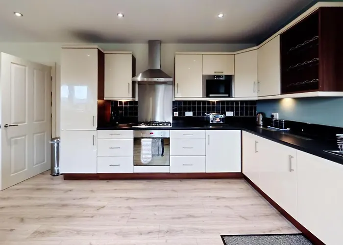 Hébergement de vacances Pastures View - Part Of The The Bay Village With Pool, Gym And Direct Access, Pub, Restaurant, Tennis And Meadows Walks *