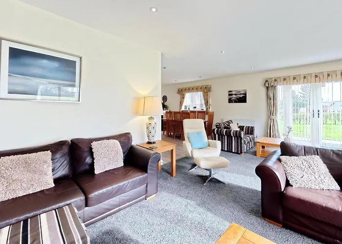 Pastures View - Part Of The The Bay Village With Pool, Gym And Direct Access, Pub, Restaurant, Tennis And Meadows Walks * Filey