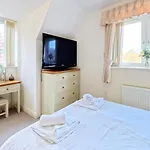 Holiday home Pastures View - Part Of The The Bay Village With Pool, Gym And Direct Access, Pub, Restaurant, Tennis And Meadows Walks