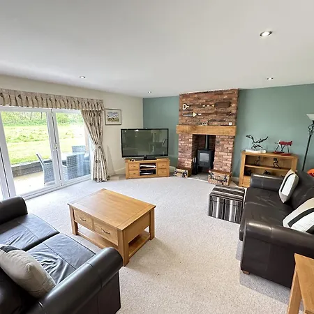 Pastures View - Part Of The The Bay Village With Pool, Gym And Direct Access, Pub, Restaurant, Tennis And Meadows Walks Filey