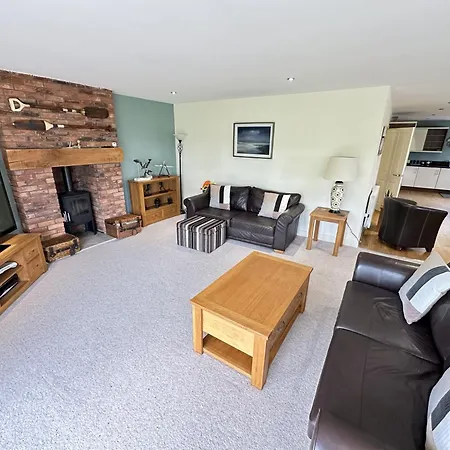 Tatil Evi Pastures View - Part Of The The Bay Village With Pool, Gym And Direct Access, Pub, Restaurant, Tennis And Meadows Walks *