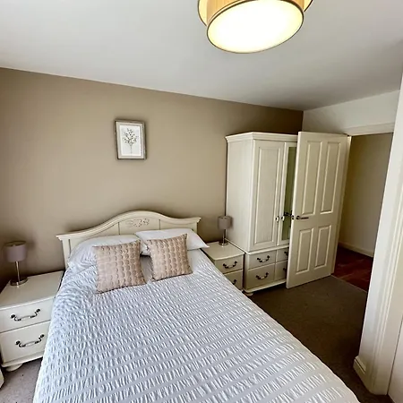 Tatil Evi Pastures View - Part Of The The Bay Village With Pool, Gym And Direct Access, Pub, Restaurant, Tennis And Meadows Walks Filey