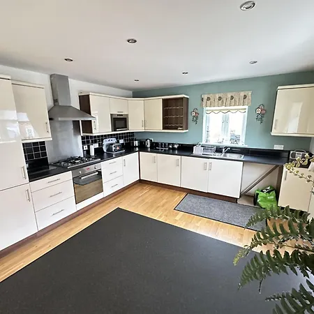 Tatil Evi Pastures View - Part Of The The Bay Village With Pool, Gym And Direct Access, Pub, Restaurant, Tennis And Meadows Walks *