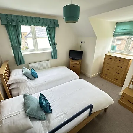 Pastures View - Part Of The The Bay Village With Pool, Gym And Direct Access, Pub, Restaurant, Tennis And Meadows Walks