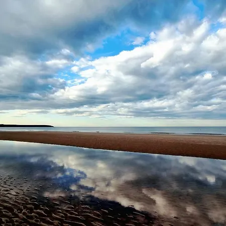 Pastures View - Part Of The The Bay Village With Pool, Gym And Direct Access, Pub, Restaurant, Tennis And Meadows Walks Filey