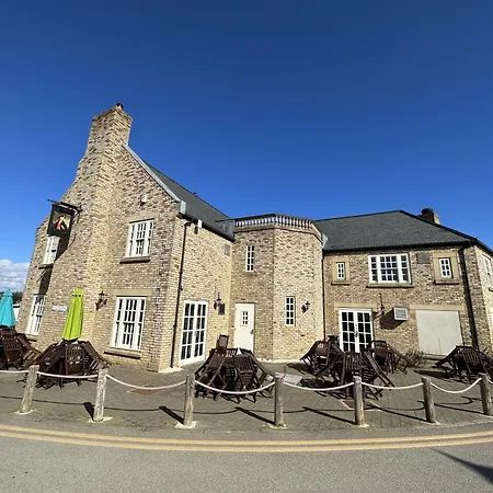 Pastures View - Part Of The The Bay Village With Pool, Gym And Direct Access, Pub, Restaurant, Tennis And Meadows Walks Filey