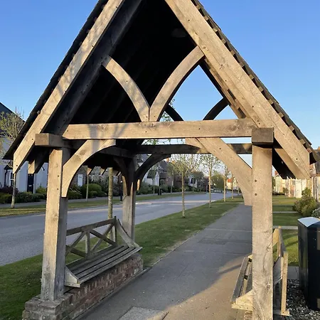 Pastures View - Part Of The The Bay Village With Pool, Gym And Direct Access, Pub, Restaurant, Tennis And Meadows Walks