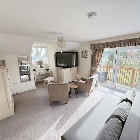 Tatil Evi Pastures View - Part Of The The Bay Village With Pool, Gym And Direct Access, Pub, Restaurant, Tennis And Meadows Walks