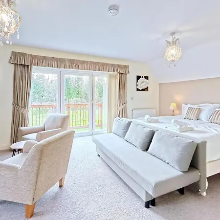 Pastures View - Part Of The The Bay Village With Pool, Gym And Direct Access, Pub, Restaurant, Tennis And Meadows Walks 파일리